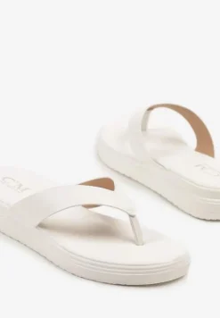 Białe Japonki na Grubej Podeszwie w Minimalistycznym Stylu Kinira