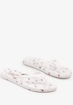 Białe Japonki Zdobione Nadrukiem na Podeszwie Pasiluna