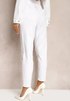 Białe Jeansy High Waist o Fasonie Mom Fit Petitlla