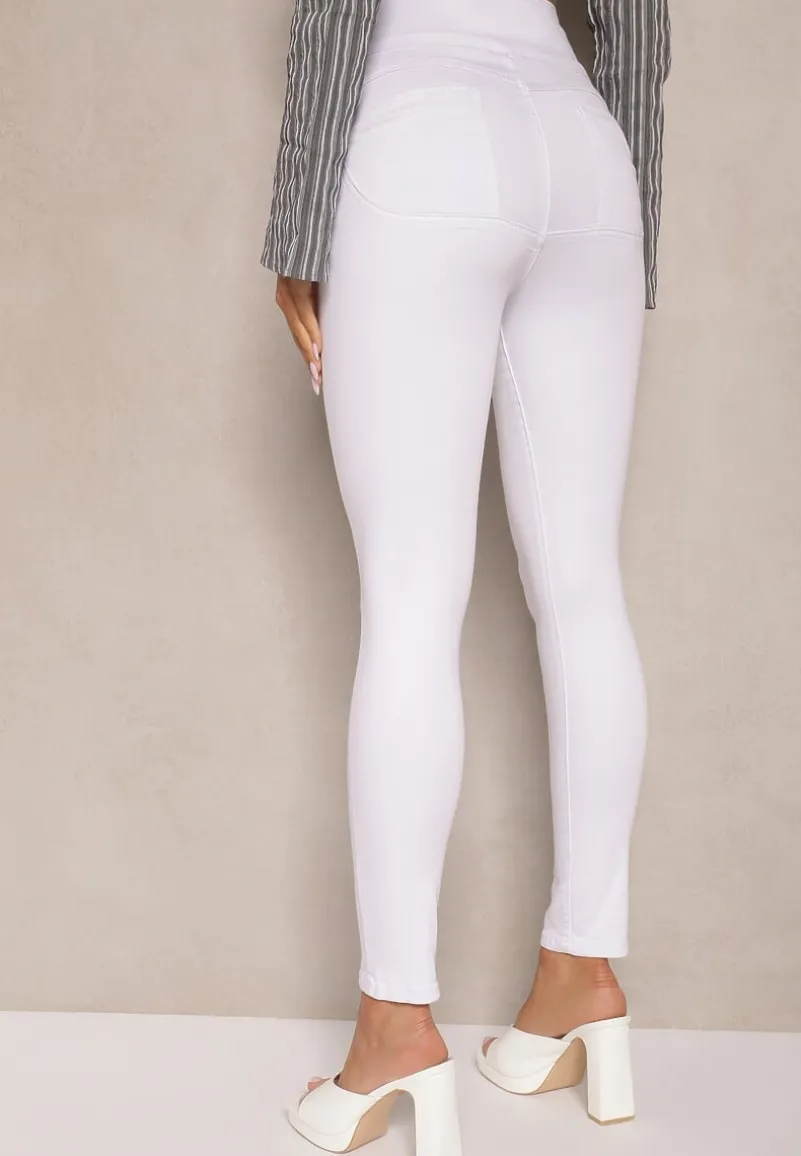 Białe Jeansy Skinny z Bawełną High Waist Ozdobione Guzikami Callirna