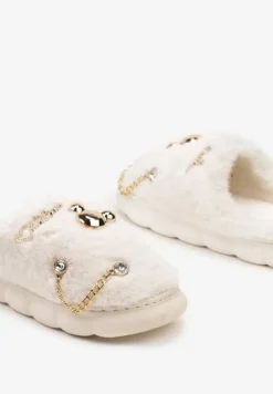 Białe Kapcie na Płaskiej Podeszwie z Futerkiem Ozdobione Łańcuszkiem i Cyrkoniami Reanivia