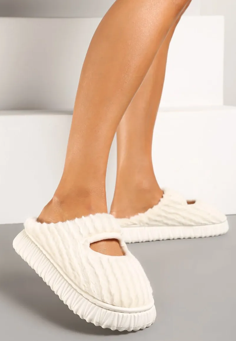 Białe Kapcie Pluszowe z Wycięciem na Nosku Tamiviela