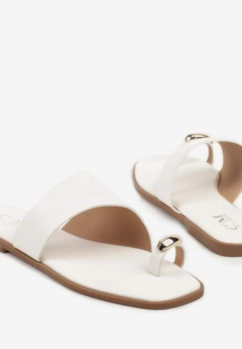 Białe Klapki Japonki Zdobione Elegancką Aplikacją Reanelora