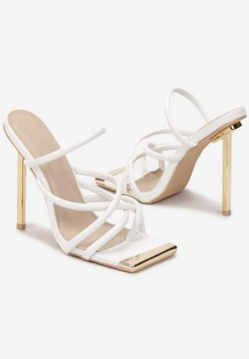 Białe Klapki Klymoreia