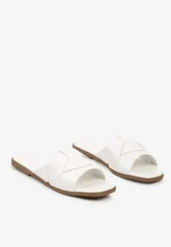 Białe Klapki na Płaskiej Podeszwie z Ozdobnymi Paskami i Kwadratowym Noskiem Lunivia