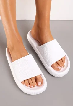 Białe Klapki Oreithano