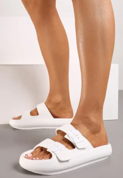 Białe Klapki Phoebaste