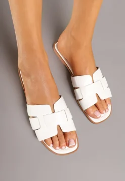 Białe Klapki z Geometryczną Cholewką Pollevela