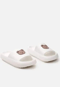 Białe Klapki z Lekkiej Pianki Ozdobione Printem z Misiem Nadema