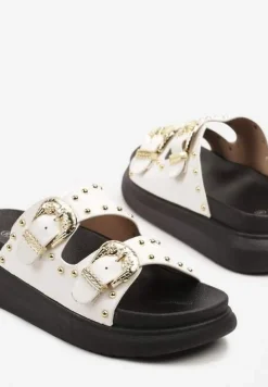 Białe Klapki z Nitami i Klamrami Ravisi