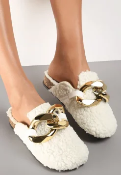 Białe Klapki z Ozdobnym Łańcuchem Dewerli