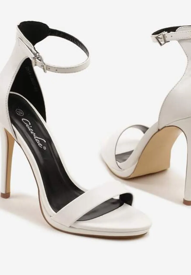 Białe Klasyczne Sandały na Szpilce Natifine