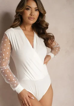 Białe Kopertowe Body z Wiskozy z Ozdobnym Rękawami w Kropki Irisflana