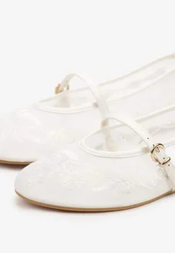 Białe Koronkowe Balerinki w Stylu Mary Jane z Haftowanej Siateczki Tilaverra