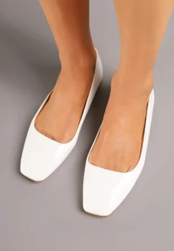 Białe Lakierowane Balerinki z Kwadratowym Noskiem Salaziela