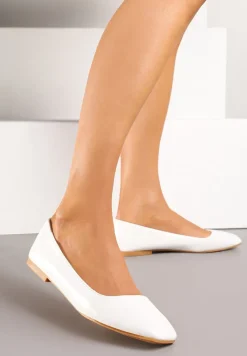 Białe Lakierowane Balerinki z Kwadratowym Noskiem Salaziela