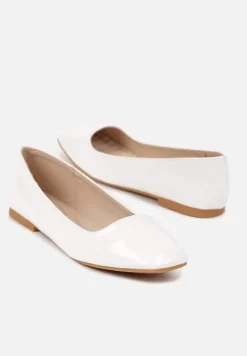 Białe Lakierowane Balerinki z Kwadratowym Noskiem Salaziela