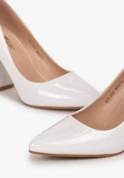 Białe Lakierowane Czółenka na Stożkowym Obcasie ze Szpiczastym Noskiem Miriamans