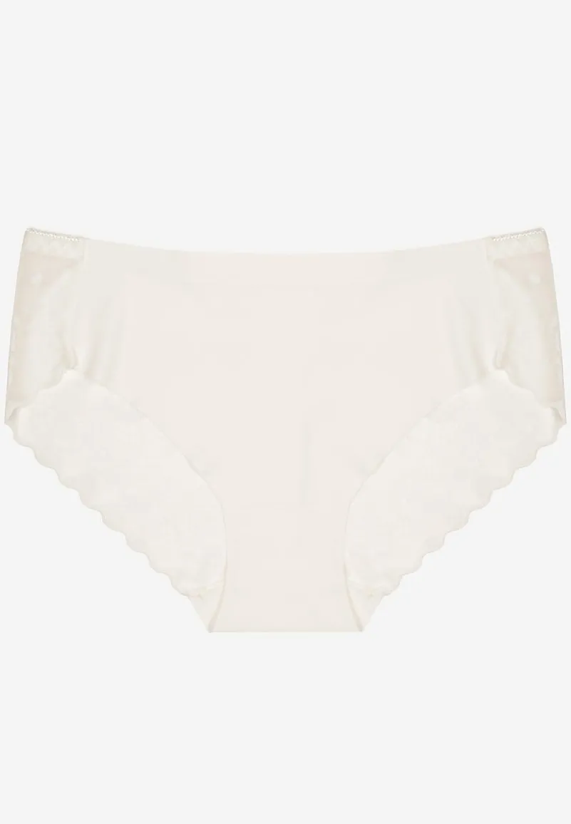 Białe Majtki Typu Figi z Koronką Tellinavi