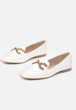 Białe Mokasyny Chrysaia