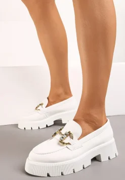 Białe Mokasyny z Grubą Podeszwą w Kolorze Cholewki z Klamrą Rosarose