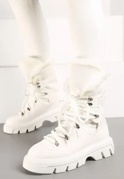 Białe Śniegowce na Platformie z Tłoczeniem Futerkiem i Sznurowaniem Torista