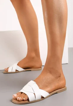 Białe Płaskie Klapki z Modnie Przeplatanym Paskiem Xleana