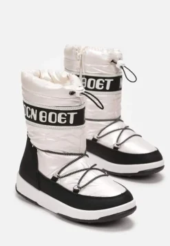 Białe Płaskie Śniegowce Mocno Ocieplone ze Sztucznym Futerkiem Ozdobione Taśmą i Napisem oraz Troczkiem Arenu