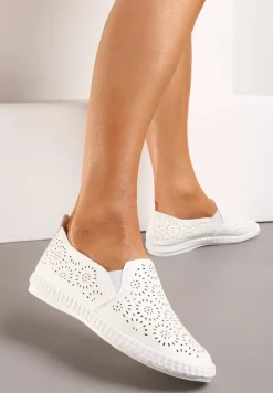 Białe Płaskie Tenisówki z Imitacji Skóry o Ażurowym Wykończeniu Riavella