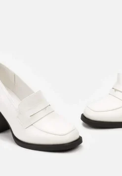 Białe Półbuty na Słupku z Kwadratowym Noskiem Teiga