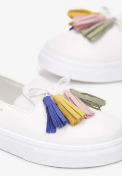 Białe Półbuty z Chwostami na Grubej Podeszwie Melana