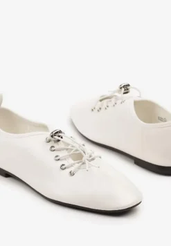 Białe Półbuty ze Sznurowaniem ze Stoperem Julirine