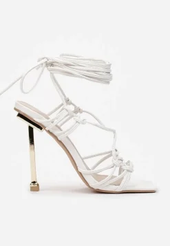 Białe Sandały Agathora