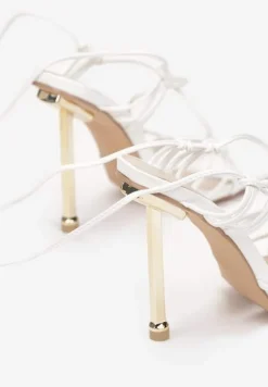 Białe Sandały Agathora