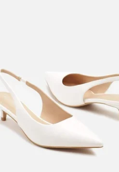 Białe Sandały na Kaczuszce ze Szpiczastym Noskiem Slingback Farinea