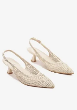 Białe Sandały na Kaczuszce Typu Slingback z Ażurową Cholewką Olzivia