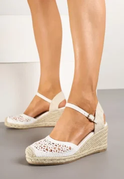 Białe Sandały na Koturnie z Plecionką z Ażurową Cholewką Belvesin