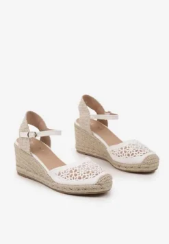 Białe Sandały na Koturnie z Plecionką z Ażurową Cholewką Belvesin