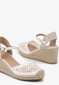Białe Sandały na Koturnie z Plecionką z Ażurową Cholewką Belvesin