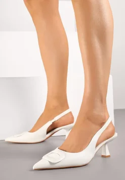 Białe Sandały na Szpilce Kaczuszce Slingback z Geometryczną Aplikacją Melanoriel