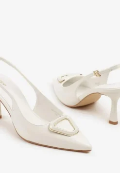 Białe Sandały na Szpilce Vices Slingback Lakierowane z Ozdobą Ataloria