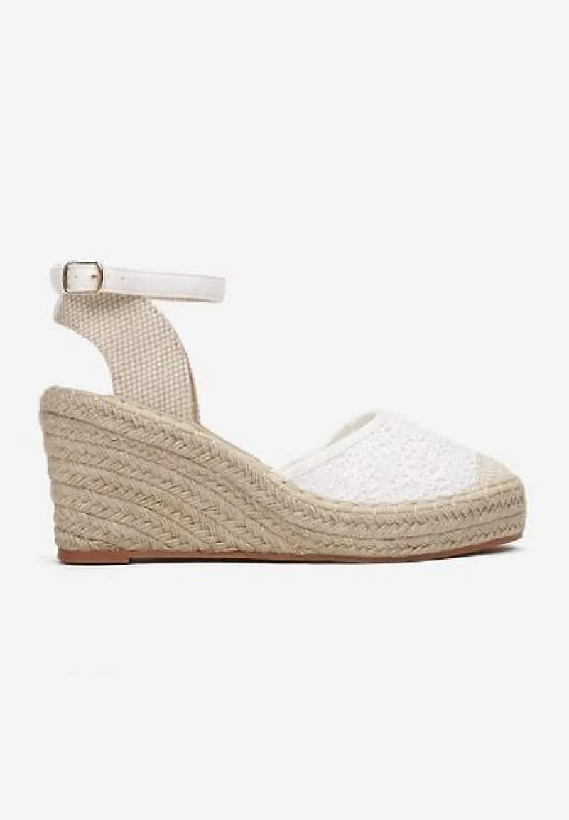 Białe Sandały Synatai