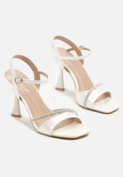 Białe Sandały Szpilki z Cyrkoniowym Zdobieniem na Obcasie Typu Klepsydra Haldiva