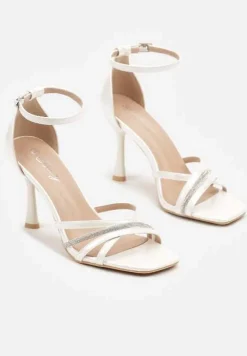 Białe Sandały Szpilki z Paskiem z Cyrkonii Nusoria