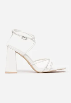 Białe Sandały Thelxiereino
