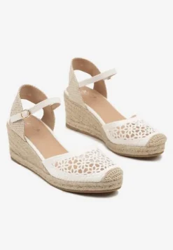 Białe Sandały Typu Espadryle z Ażurową Cholewką i Plecionym Koturnem Nusithena