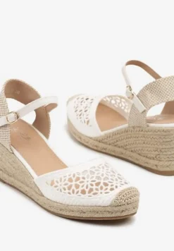 Białe Sandały Typu Espadryle z Ażurową Cholewką i Plecionym Koturnem Nusithena