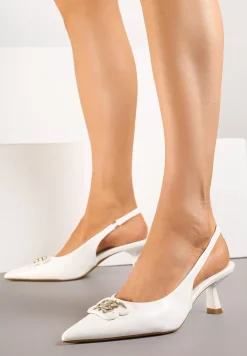 Białe Sandały Vices na Kaczuszce Typu Slingback Ozdobione Metaliczną Aplikacją Lilarunea