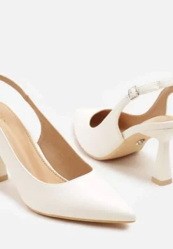 Białe Sandały Vices na Klepsydrze z Noskiem w Szpic i Odkrytą Piętą Masalle