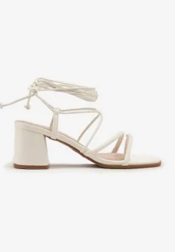 Białe Sandały Vices na Słupku z Wiązaniem Atenelle